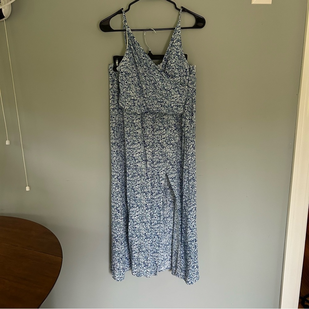NWOT - SHEIN Two Piece Set - V-neck Top with Maxi Skirt